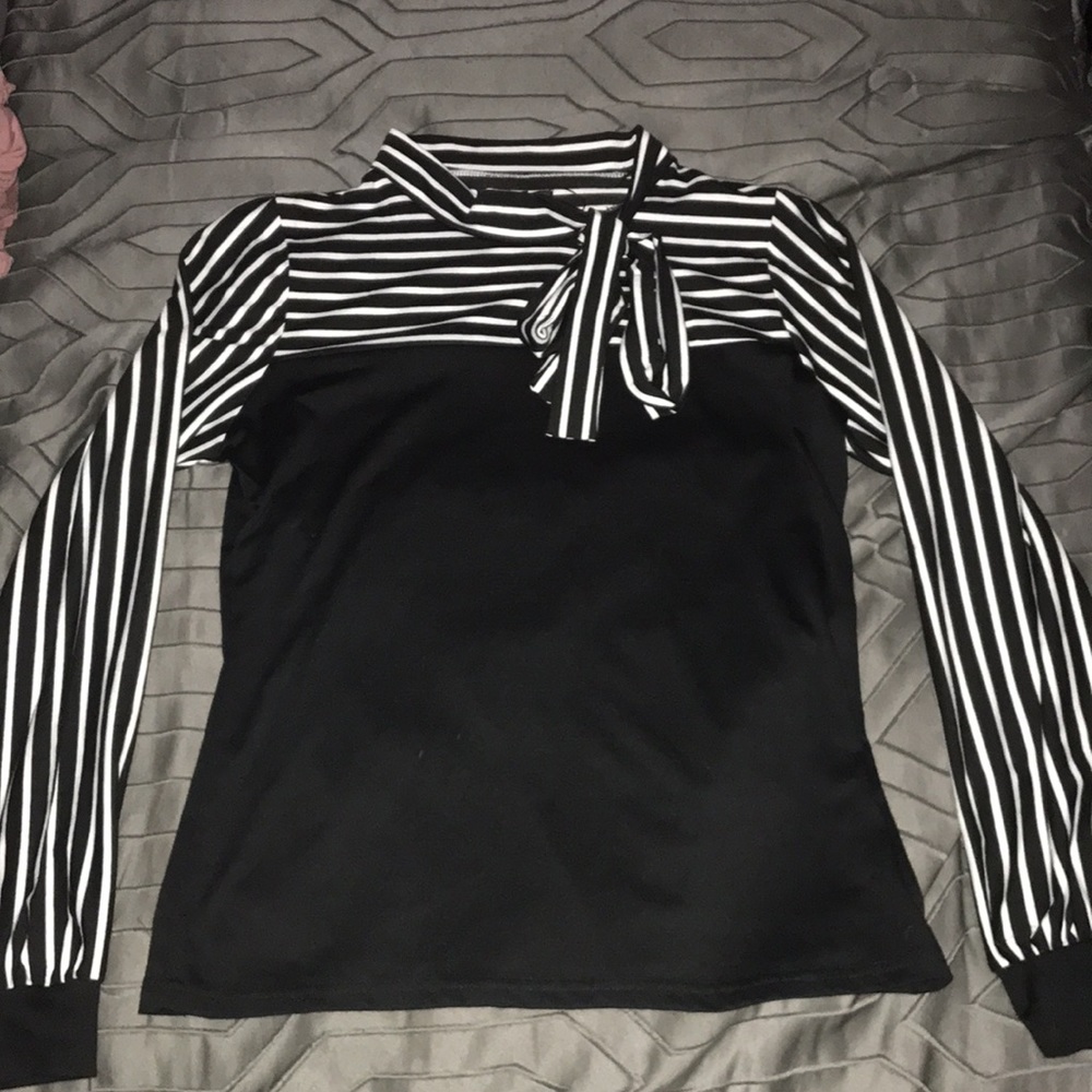 Long sleeve fashionable shirt